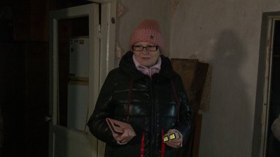 Пошкоджений будинок обстріли армія РФ жителька Миколаївки Марія Миколаївка Донецька область 23 листопада 2024 рік Пошкоджений будинок обстріли армія РФ жителька Миколаївки Марія Миколаївка Донецька область 23 листопада 2024 рік