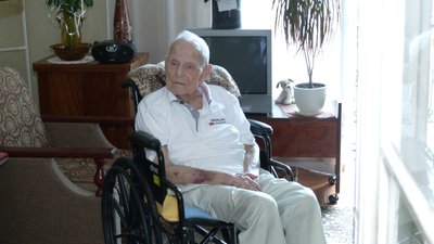 "Ніколи не думав, що я так довго проживу": чоловік з Рівненщини відсвяткував 105-річний ювілей "Ніколи не думав, що я так довго проживу": чоловік з Рівненщини відсвяткував 105-річний ювілей