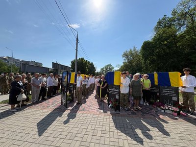 Алея Героїв у Каневі Алея Героїв у Каневі