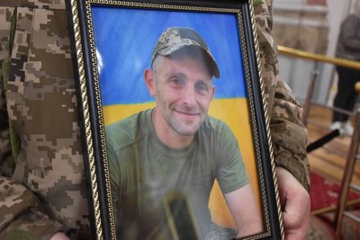 У Луцьку попрощалися з 25-річним Святославом Юзефчуком У Луцьку попрощалися з 25-річним Святославом Юзефчуком
