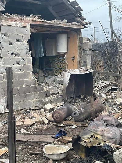 Наслідки обстрілів Курахівської громади 20 січня. Фото: Facebook / Роман Падун Наслідки обстрілів Курахівської громади 20 січня. Фото: Facebook / Роман Падун