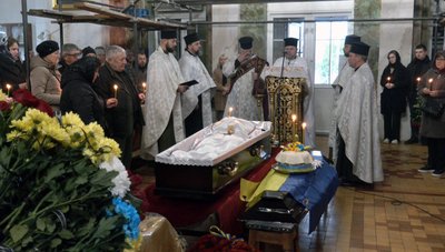 "Виріс з мамою тільки": у Луцьку попрощалися із загиблим на Харківщині 23-річним бійцем Степаном Осипчуком "Виріс з мамою тільки": у Луцьку попрощалися із загиблим на Харківщині 23-річним бійцем Степаном Осипчуком
