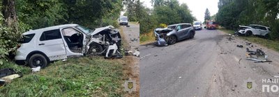 В аварії поблизу Луцька травмувалося четверо людей: їх госпіталізували В аварії поблизу Луцька травмувалося четверо людей: їх госпіталізували