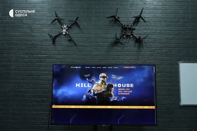 "Це найбільш перспективна військова професія": як готують пілотів FPV-дронів в Одесі "Це найбільш перспективна військова професія": як готують пілотів FPV-дронів в Одесі