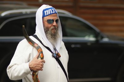 Новий рік для еліти: до Умані зʼїжджаються хасиди на святкування дня народження рабі Нахмана Новий рік для еліти: до Умані зʼїжджаються хасиди на святкування дня народження рабі Нахмана