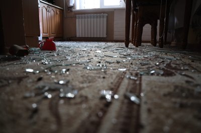 Херсон після чергового обстрілу: що розповідають очевидці Херсон після чергового обстрілу: що розповідають очевидці