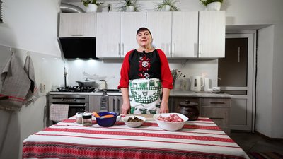 "Кулінарний спадок": господиня з Рівненщини поділилися традиційним рецептом реберець з грибами "Кулінарний спадок": господиня з Рівненщини поділилися традиційним рецептом реберець з грибами