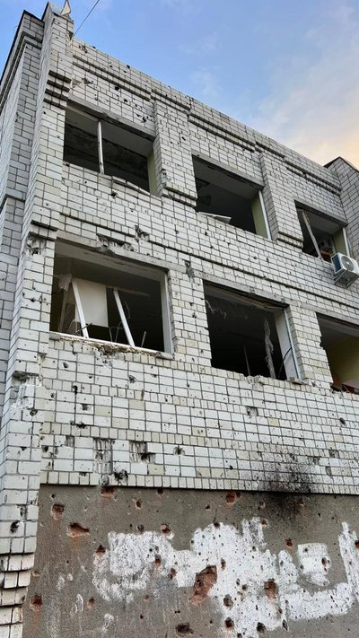 У Львові пролунали вибухи, попередньо є влучання в житловий будинок У Львові пролунали вибухи, попередньо є влучання в житловий будинок