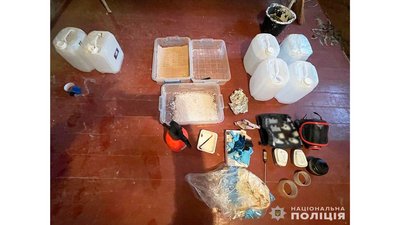 На Чернігівщині правоохоронці викрили ймовірних учасників міжрегіонального наркокартелю з мільярдними прибутками