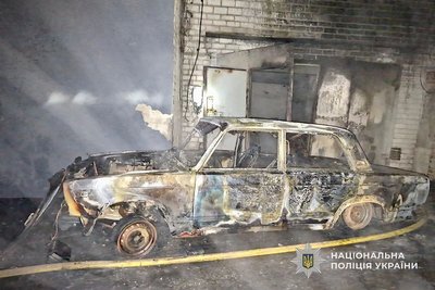 У Дніпрі затримали підозрюваного у підпалі автівки У Дніпрі затримали підозрюваного у підпалі автівки
