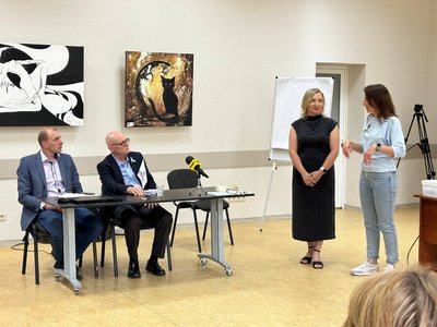 Американський фонд допомагає громадам Житомирщини