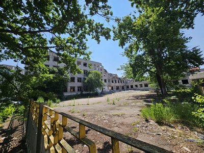 Одеська фірма демонтує 25 ліцей у Житомирі за 10 мільйонів. Що відомо