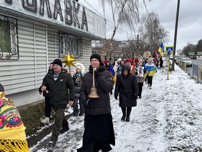 На Вінниччині відбулася різдвяна хода-коляда, присвячена захисникам України