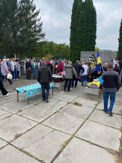 У громаді на Черкащині попрощалися із померлим захисником У громаді на Черкащині попрощалися із померлим захисником