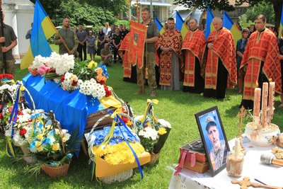 На Закарпатті попрощалися із полеглим на війні Василем Марковичем На Закарпатті попрощалися із полеглим на війні Василем Марковичем