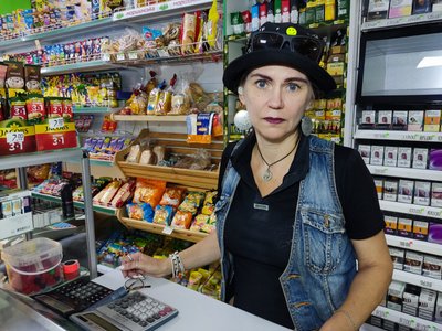 "Ковбаси не витримують": що найбільше псується у магазинах Полтави під час відключень світла "Ковбаси не витримують": що найбільше псується у магазинах Полтави під час відключень світла