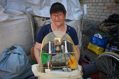 Евакуація у Херсоні: як мешканці мікрорайону Корабел облаштовуються у тимчасових притулках Евакуація у Херсоні: як мешканці мікрорайону Корабел облаштовуються у тимчасових притулках