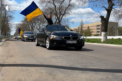 "Не можна забувати": в Ізмаїлі відбувся автозаїзд на честь загиблих та полонених військових "Не можна забувати": в Ізмаїлі відбувся автозаїзд на честь загиблих та полонених військових
