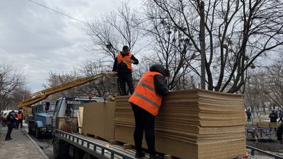 На місці удару РФ у Холодногірському районі Харкова працюють комунальники