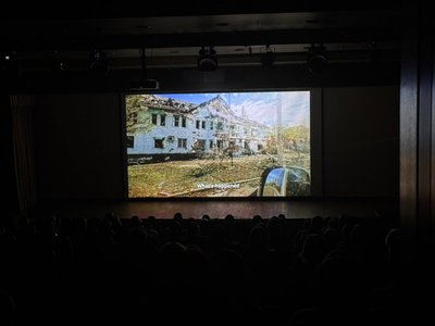 У Дніпрі презентували матеріали фільму волонтера-евакуаційника Дениса Христова У Дніпрі презентували матеріали фільму волонтера-евакуаційника Дениса Христова