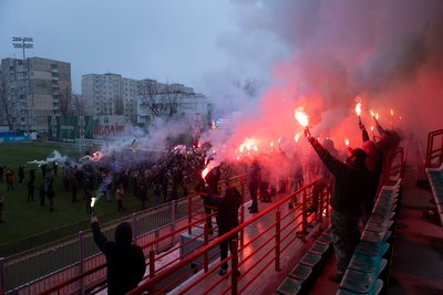 Прощання на стадіоні "Оболонь" із загиблим військовим та футбольним фанатом Павлом Ведибідою 30 листопада 2024 року Прощання на стадіоні "Оболонь" із загиблим військовим та футбольним фанатом Павлом Ведибідою 30 листопада 2024 року