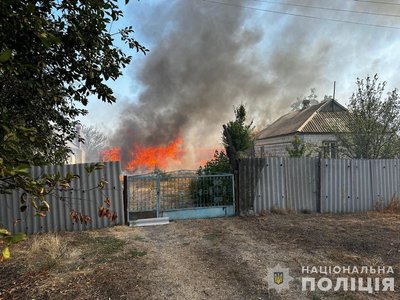 На Криворіжжі поліцейський врятував під час пожежі немовля і 13-річну дівчинку На Криворіжжі поліцейський врятував під час пожежі немовля і 13-річну дівчинку