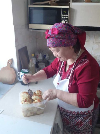 Волонтери-пенсіонери. Як подружжя Паламарчуків з Івано-Франківська допомагає українським військовим Волонтери-пенсіонери. Як подружжя Паламарчуків з Івано-Франківська допомагає українським військовим