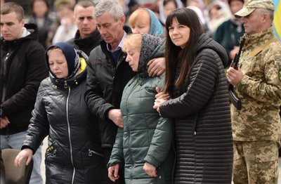 У Рівному попрощалися з військовим Ігорем Люшиною У Рівному попрощалися з військовим Ігорем Люшиною