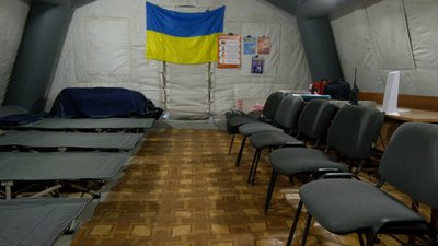 Підзарядити телефон та зігрітися: як працюють мобільні пункти незламності на Черкащині Підзарядити телефон та зігрітися: як працюють мобільні пункти незламності на Черкащині