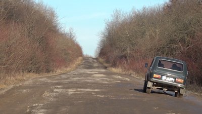 ремонт дороги, ямковий ремонт, дорога в громаді, відмінили рейси