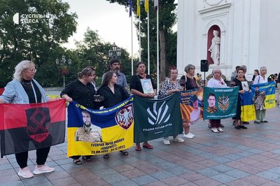 В Одесі запалили лампадки за полеглих захисників: як минула акція пам’яті В Одесі запалили лампадки за полеглих захисників: як минула акція пам’яті