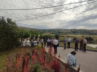 Село Бишки, Тернопільська область Село Бишки, Тернопільська область