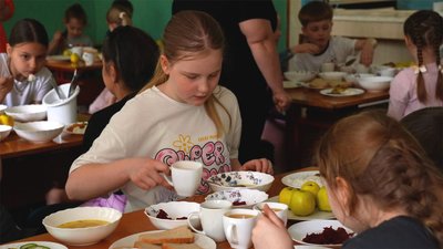 У Кропивницькому під час канікул працюють 33 осередки дозвілля: яка програма для дітей та умови харчування У Кропивницькому під час канікул працюють 33 осередки дозвілля: яка програма для дітей та умови харчування