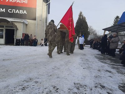 У Хмельницькому попрощалися з військовослужбовцем Євгеном Алєксєєвим