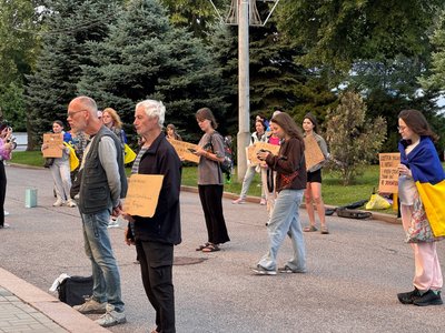 Вимоги незмінні: 14-й день мітингів на підтримку Федорова у Дніпрі Вимоги незмінні: 14-й день мітингів на підтримку Федорова у Дніпрі