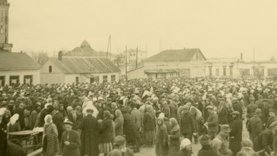 Про Чернігів — від німецької до радянської окупації: історики про руйнацію міста та "звільнення" його Червоною армією Про Чернігів — від німецької до радянської окупації: історики про руйнацію міста та "звільнення" його Червоною армією