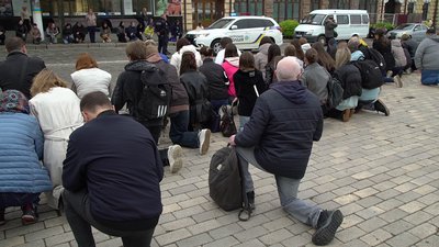 У Кропивницькому попрощалися з 30-річним військовим Віктором Березою У Кропивницькому попрощалися з 30-річним військовим Віктором Березою