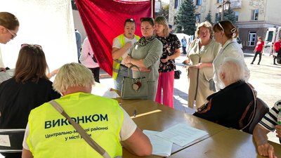 «Оце поламати Путін тільки міг, а залишити живого лише Бог» — житель будинку, пошкодженого через атаку РФ на Кривий Ріг «Оце поламати Путін тільки міг, а залишити живого лише Бог» — житель будинку, пошкодженого через атаку РФ на Кривий Ріг