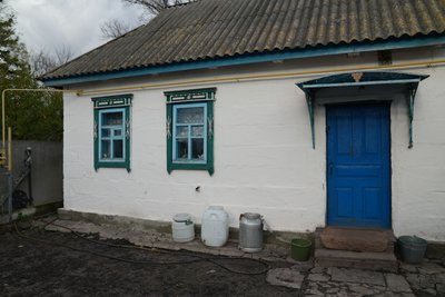 "Сам тут, а душа там". Історія родини, яка виїхала з села Студенок на кордоні Сумщини