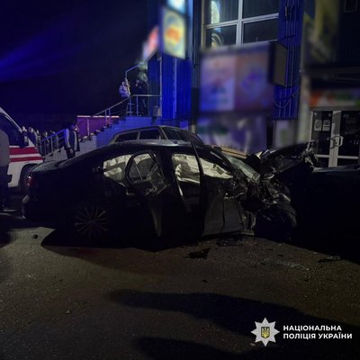 У Змієві Volkswagen виїхав на зустрічну смугу, а після зіткнення Dаewoo протаранив три авто