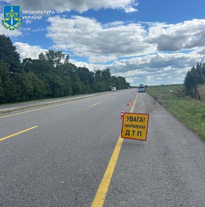 Аварія на Київщині: загинули троє людей, серед них дитина Аварія на Київщині: загинули троє людей, серед них дитина