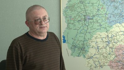 У село Золотинка, що на Чернігівщині, через погану якість дороги відмовляється їздити транспорт У село Золотинка, що на Чернігівщині, через погану якість дороги відмовляється їздити транспорт