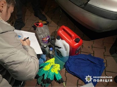 Вчинили серію підпалів квартир в Одесі: поліцейські затримали злочинне угруповання Вчинили серію підпалів квартир в Одесі: поліцейські затримали злочинне угруповання