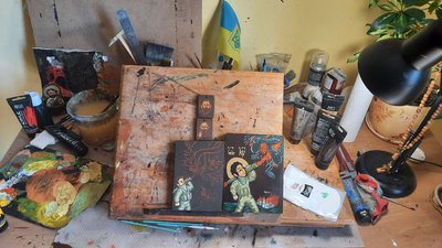 Малює святих у військовому строю. Історія художника зі Львова Малює святих у військовому строю. Історія художника зі Львова