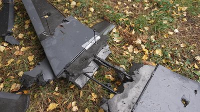 Половина жителів села Чернігівщини, яке за 8 км від кордону з РФ, покидають свої домівки через обстріли Половина жителів села Чернігівщини, яке за 8 км від кордону з РФ, покидають свої домівки через обстріли