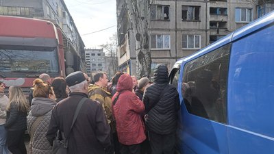 будматеріали для швидкого ремонту представники благодійного фонду "Янголи Спасіння" Добропілля Донецька область 10 березня 2025 рік будматеріали для швидкого ремонту представники благодійного фонду "Янголи Спасіння" Добропілля Донецька область 10 березня 2025 рік