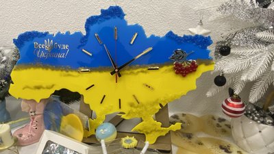 Ялинкові прикраси, вироби з бісеру та солодощі: у Миколаєві триває виставка-ярмарок Ялинкові прикраси, вироби з бісеру та солодощі: у Миколаєві триває виставка-ярмарок