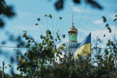 Хрест та купол на церкві у Граковому Хрест та купол на церкві у Граковому