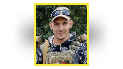 На Чернігівщині попрощалися із бійцями Михайлом Дубовкою та Денисом Кабацьким На Чернігівщині попрощалися із бійцями Михайлом Дубовкою та Денисом Кабацьким
