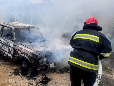 Необережне поводження з вогнем: на Вінниччині пенсіонер отримав опіки Необережне поводження з вогнем: на Вінниччині пенсіонер отримав опіки